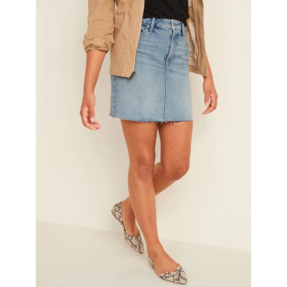 Old Navy Dresses & Skirts - Old Navy Short Jean Skirt 12 Raw Hem NWT